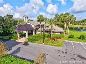 Recently Sold: $1,099,000 (4 beds, 2 baths, 3161 Square Feet)