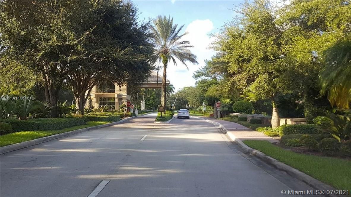 Recently Sold: $1,099,000 (4 beds, 2 baths, 3161 Square Feet)