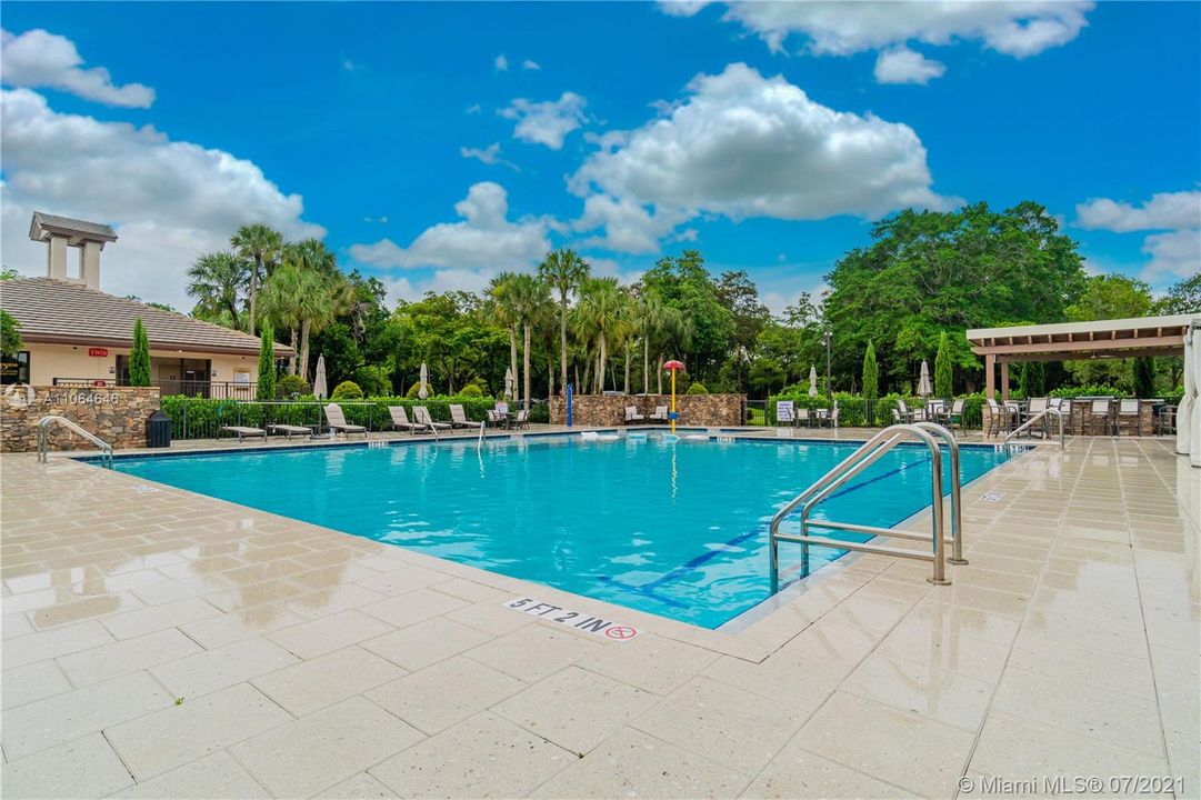 Recently Sold: $1,099,000 (4 beds, 2 baths, 3161 Square Feet)