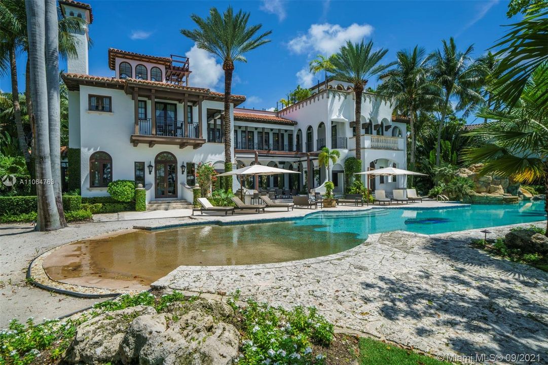 Recently Sold: $26,500,000 (8 beds, 6 baths, 9893 Square Feet)