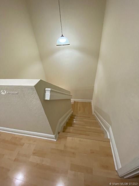 Недавно продано: $275,000 (3 спален, 2 ванн, 1536 Квадратных фут)