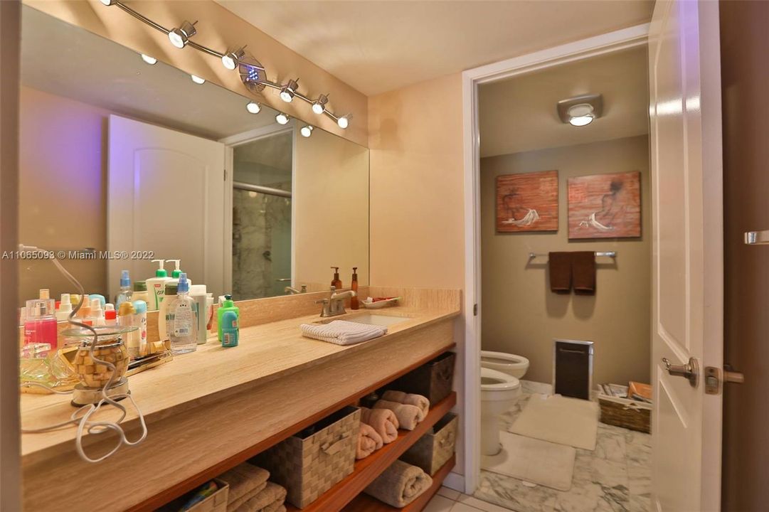 最近售出: $559,000 (2 贝兹, 2 浴室, 1661 平方英尺)