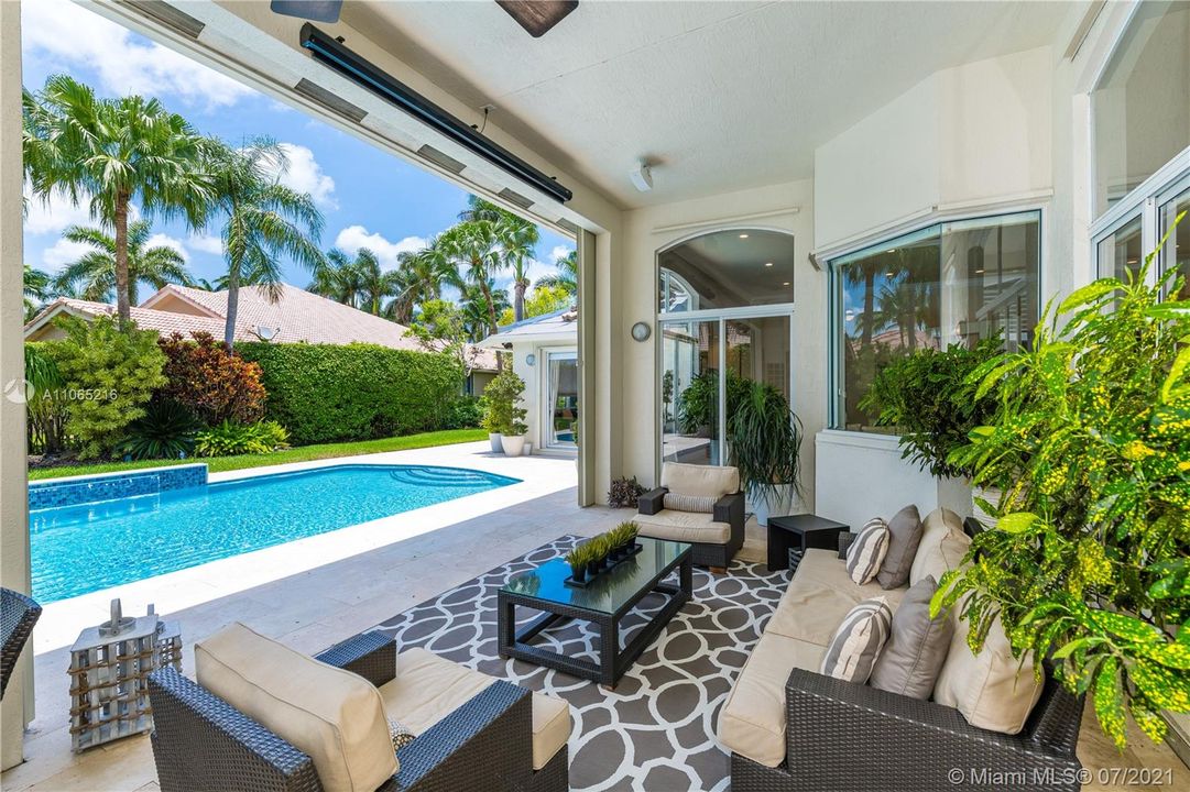 Recently Sold: $1,649,000 (5 beds, 4 baths, 4186 Square Feet)