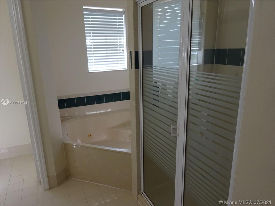 Недавно арендовано: $2,600 (3 спален, 2 ванн, 1748 Квадратных фут)