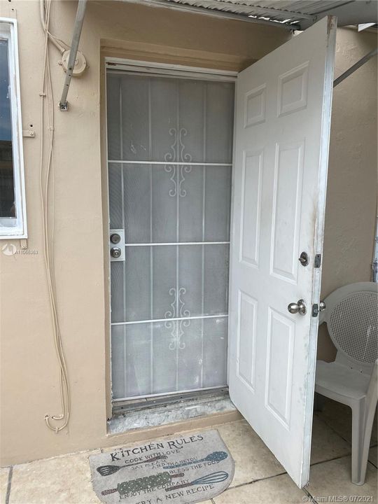 Recently Rented: $950 (1 beds, 1 baths, 1756 Square Feet)