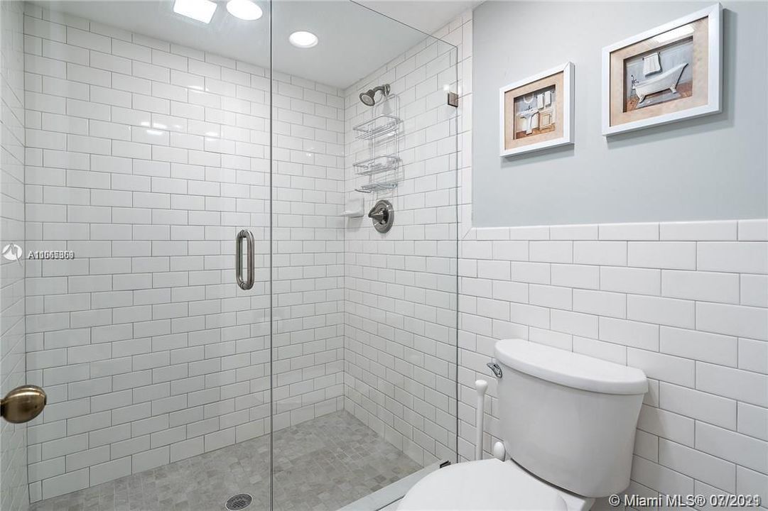 最近租的: $3,500 (2 贝兹, 2 浴室, 1200 平方英尺)