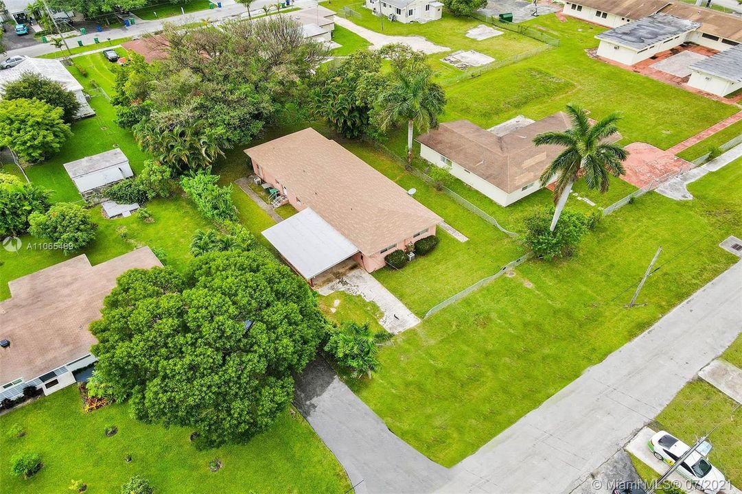 最近售出: $399,900 (0 贝兹, 0 浴室, 1950 平方英尺)