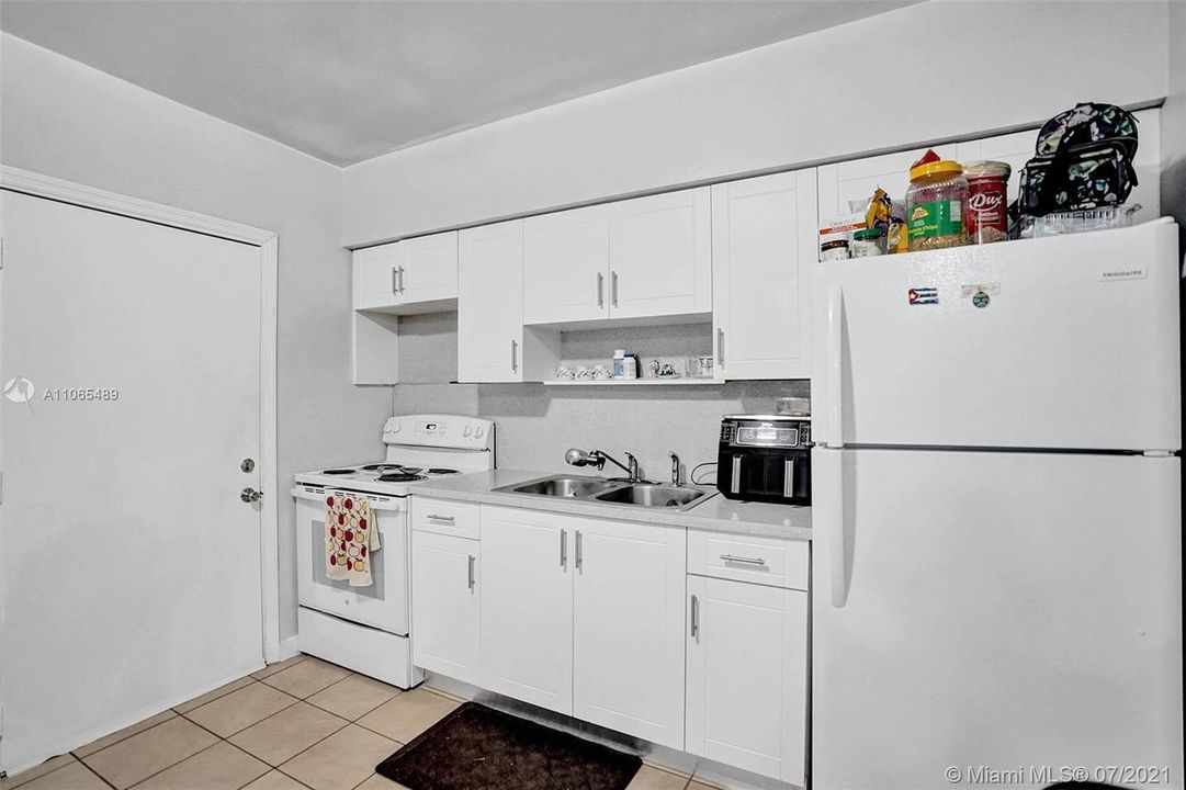 最近售出: $399,900 (0 贝兹, 0 浴室, 1950 平方英尺)