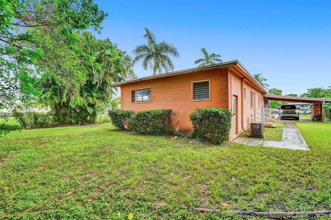 最近售出: $399,900 (0 贝兹, 0 浴室, 1950 平方英尺)