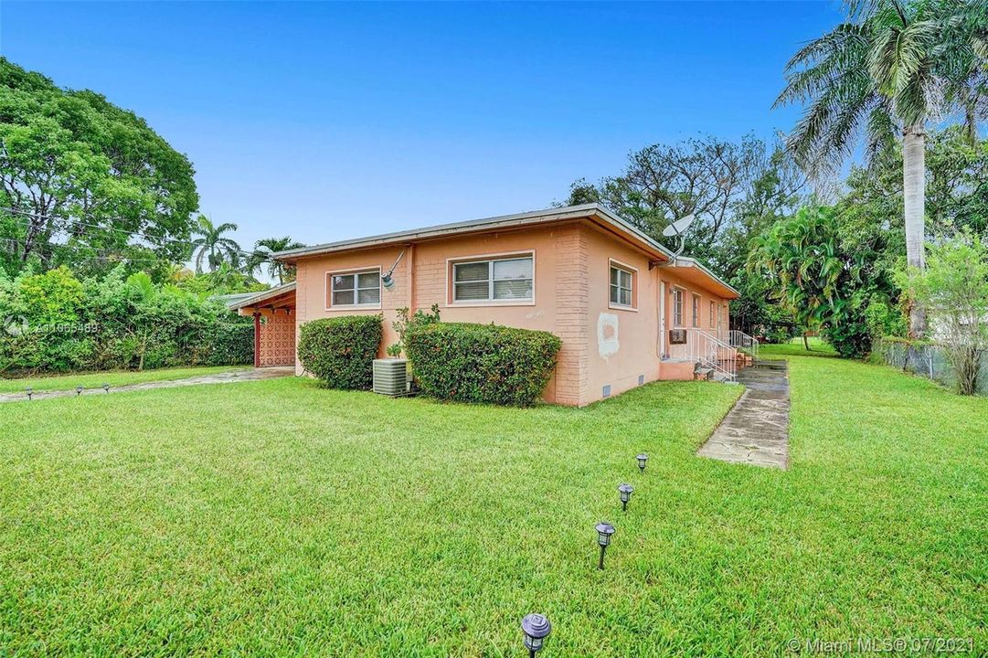 最近售出: $399,900 (0 贝兹, 0 浴室, 1950 平方英尺)