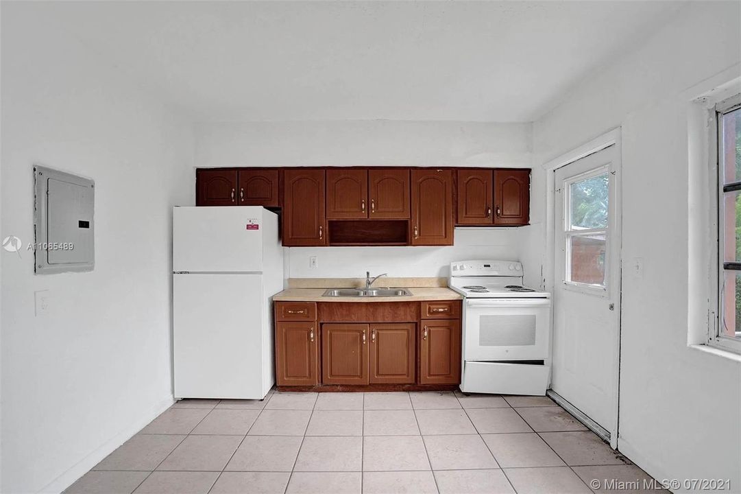 最近售出: $399,900 (0 贝兹, 0 浴室, 1950 平方英尺)