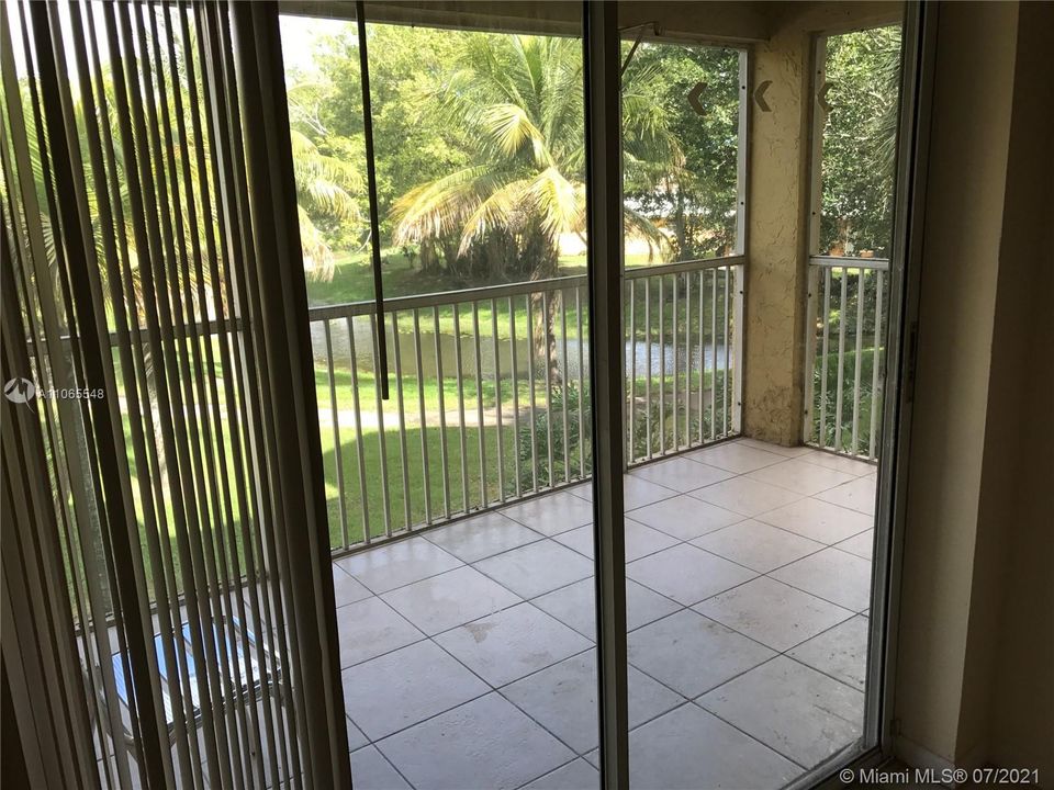 Недавно арендовано: $1,525 (2 спален, 2 ванн, 1030 Квадратных фут)