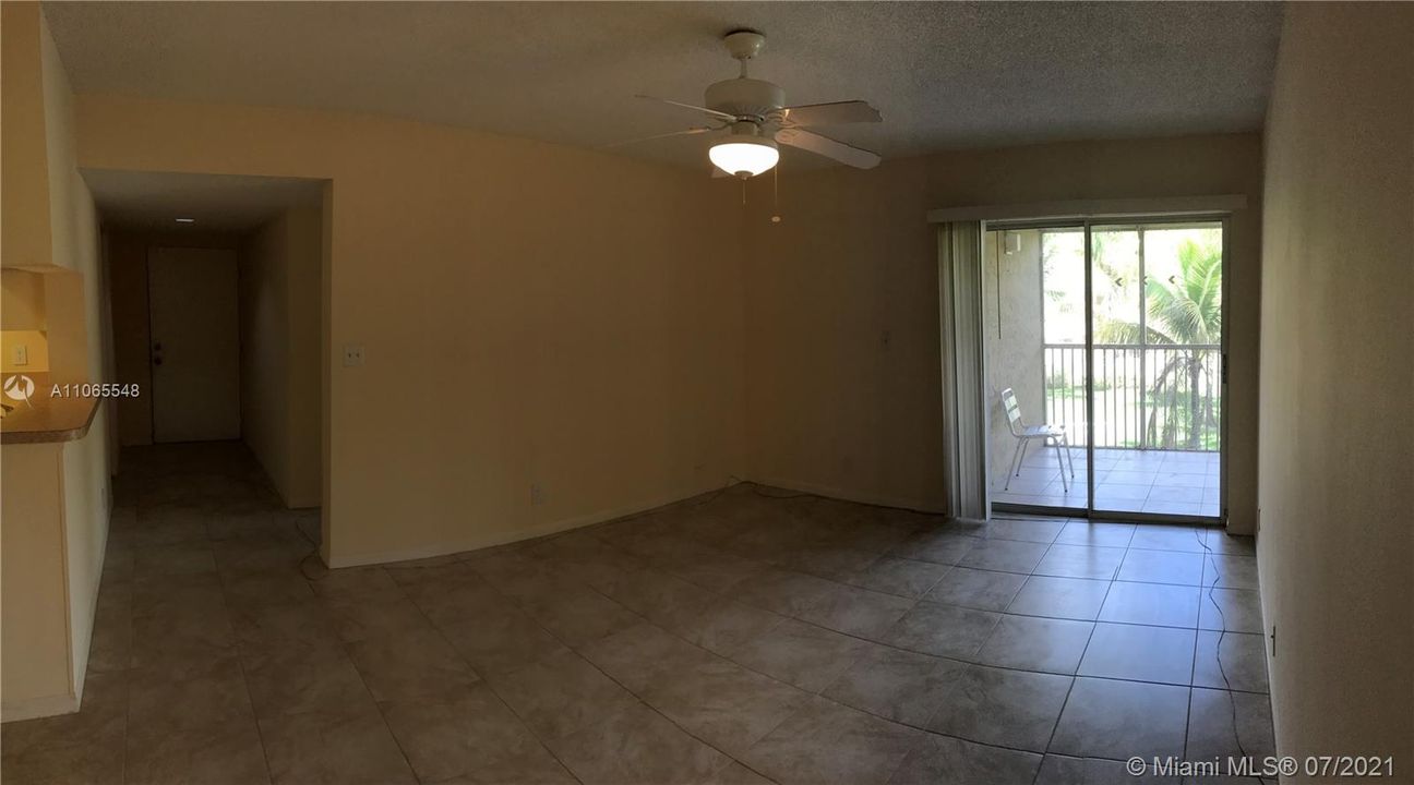 Недавно арендовано: $1,525 (2 спален, 2 ванн, 1030 Квадратных фут)