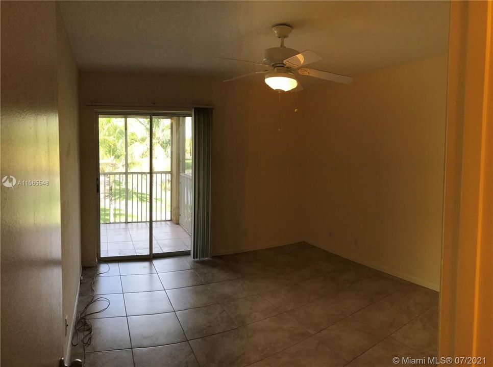 Недавно арендовано: $1,525 (2 спален, 2 ванн, 1030 Квадратных фут)