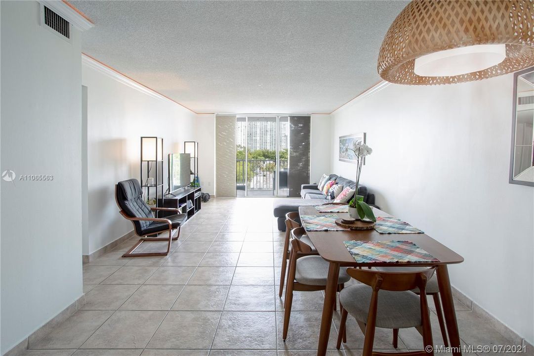Recently Sold: $250,000 (2 beds, 2 baths, 1220 Square Feet)