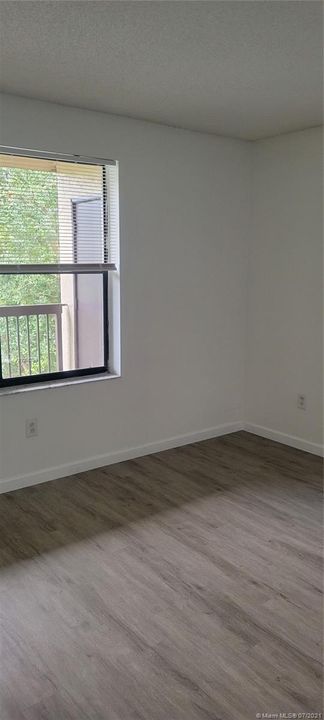 Recently Rented: $1,290 (1 beds, 1 baths, 620 Square Feet)