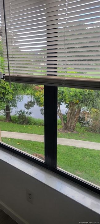 Recently Rented: $1,290 (1 beds, 1 baths, 620 Square Feet)