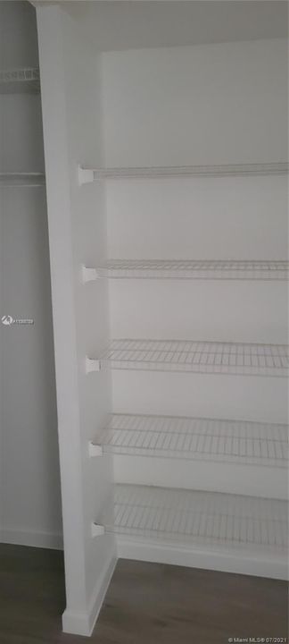 Recently Rented: $1,290 (1 beds, 1 baths, 620 Square Feet)