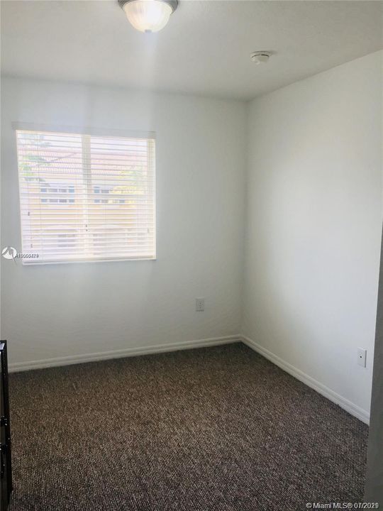 Recently Rented: $1,675 (3 beds, 2 baths, 1518 Square Feet)