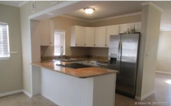 Recently Rented: $2,600 (2 beds, 1 baths, 1400 Square Feet)