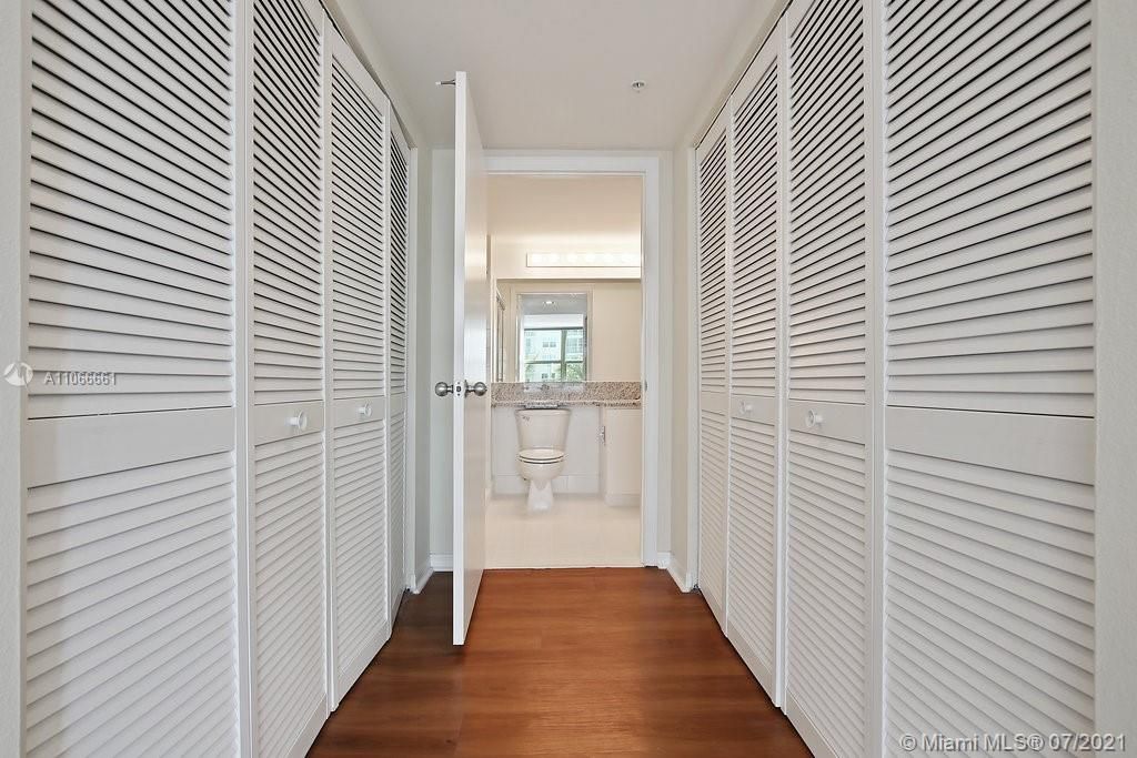 Recently Rented: $3,743 (2 beds, 2 baths, 1393 Square Feet)