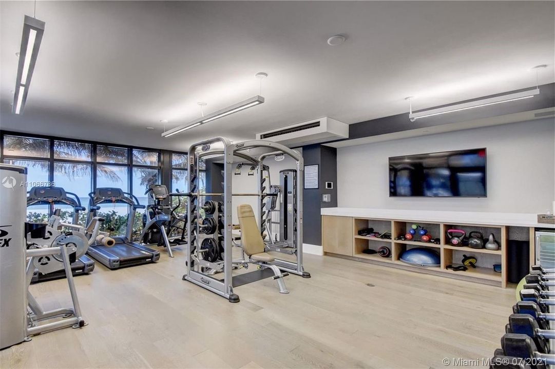 Recently Sold: $1,089,000 (2 beds, 2 baths, 1889 Square Feet)