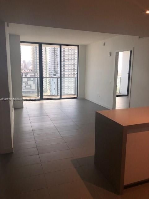 Recently Sold: $500,000 (2 beds, 2 baths, 882 Square Feet)