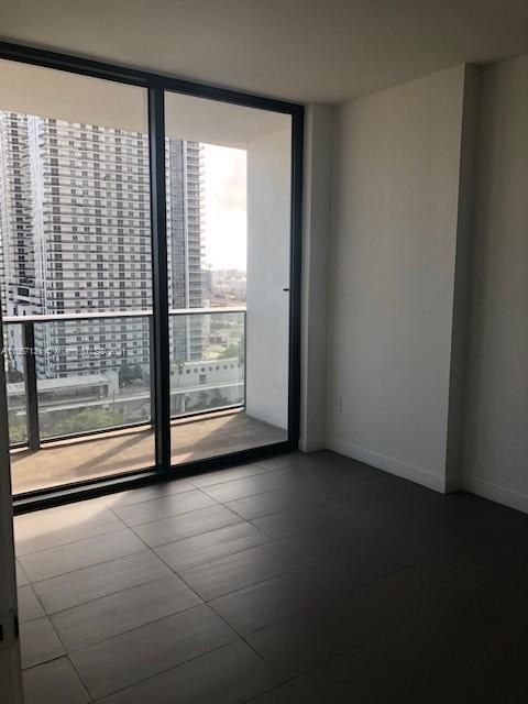 Recently Sold: $500,000 (2 beds, 2 baths, 882 Square Feet)