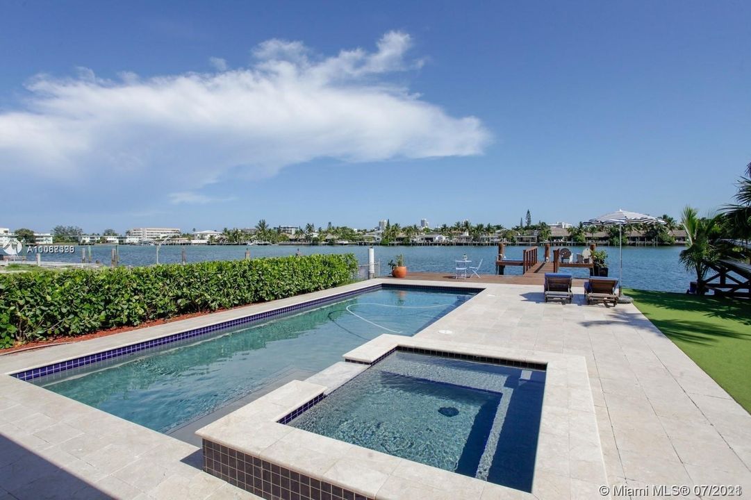 Recently Sold: $3,700,000 (4 beds, 2 baths, 2056 Square Feet)
