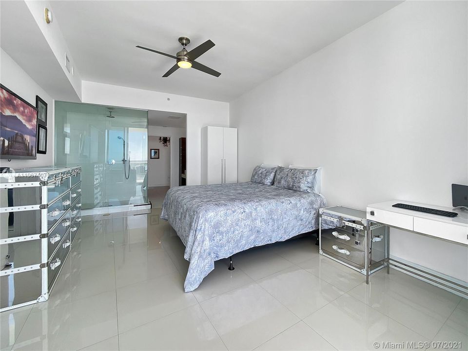 Recently Sold: $730,000 (2 beds, 2 baths, 1135 Square Feet)