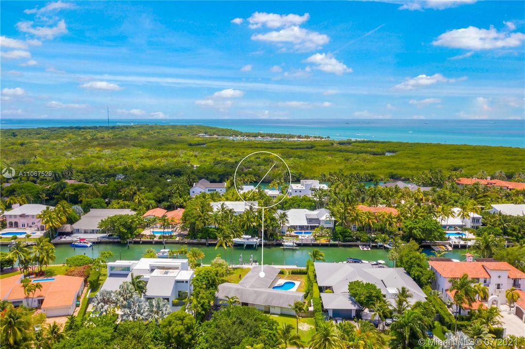 Recently Sold: $6,588,000 (3 beds, 3 baths, 2102 Square Feet)