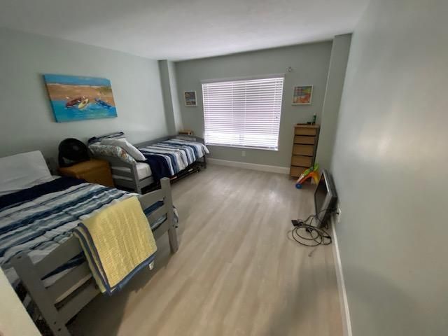 701 Guest bedroom