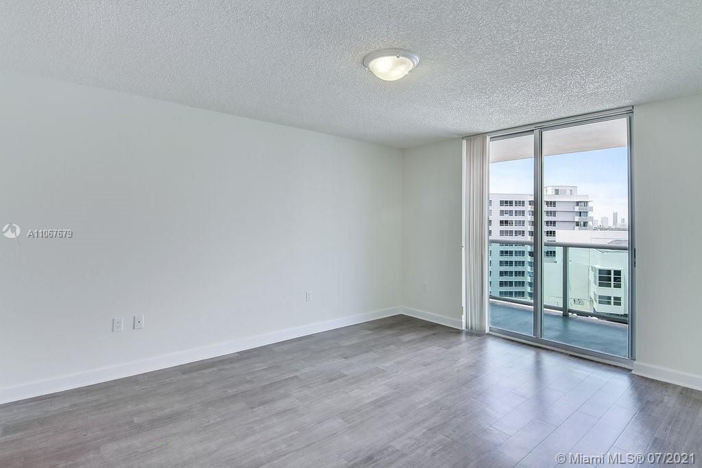 Recently Rented: $2,998 (2 beds, 2 baths, 1338 Square Feet)