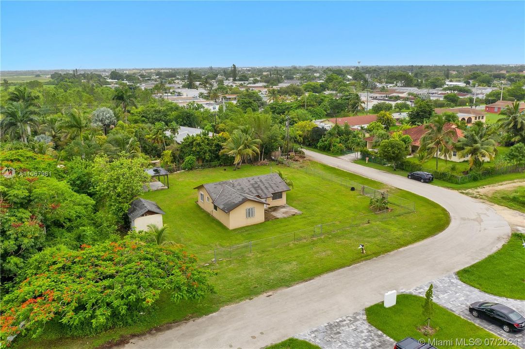 Vendido Recientemente: $280,000 (3 camas, 2 baños, 1249 Pies cuadrados)