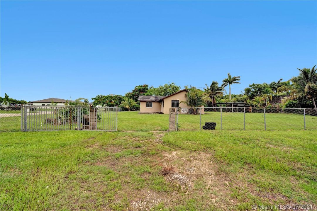 Vendido Recientemente: $280,000 (3 camas, 2 baños, 1249 Pies cuadrados)