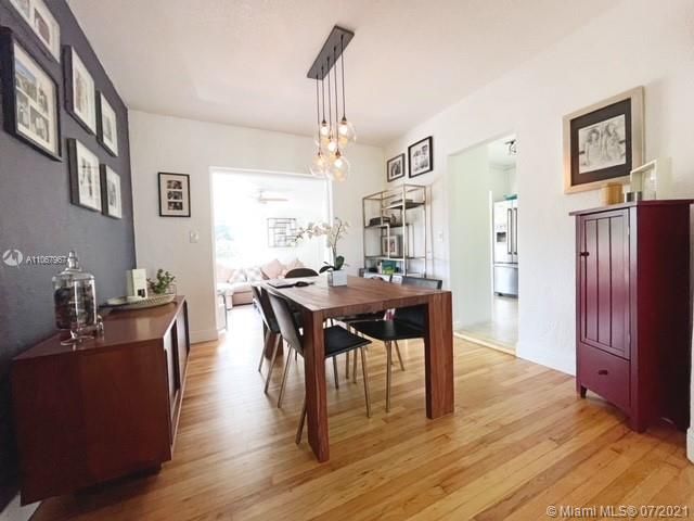 Recently Sold: $867,000 (3 beds, 2 baths, 1437 Square Feet)