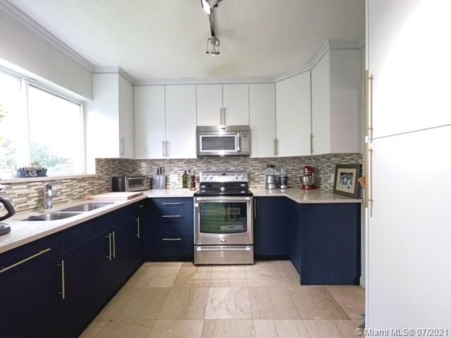 Recently Sold: $867,000 (3 beds, 2 baths, 1437 Square Feet)