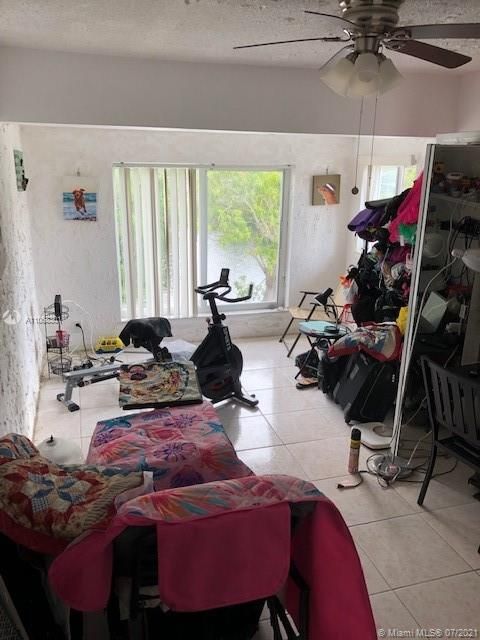 Recently Sold: $130,000 (2 beds, 1 baths, 902 Square Feet)