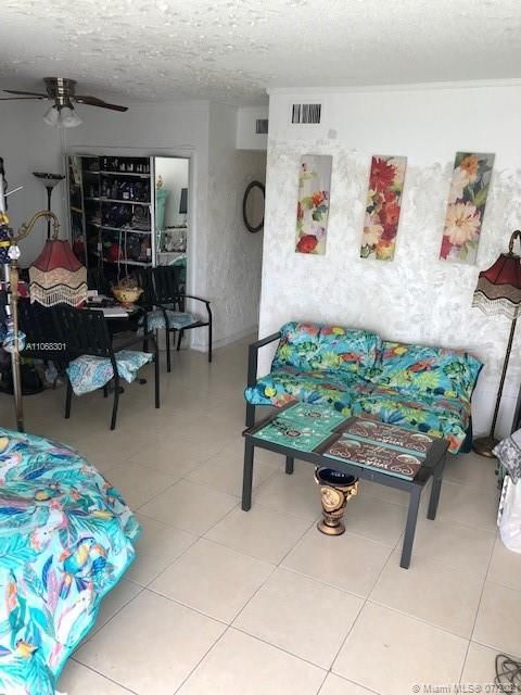 Recently Sold: $130,000 (2 beds, 1 baths, 902 Square Feet)