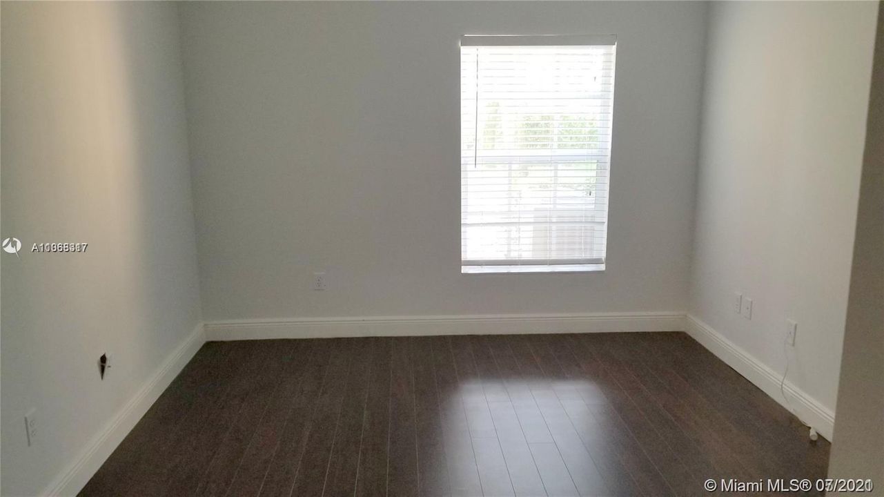 Recently Rented: $1,600 (2 beds, 2 baths, 1051 Square Feet)