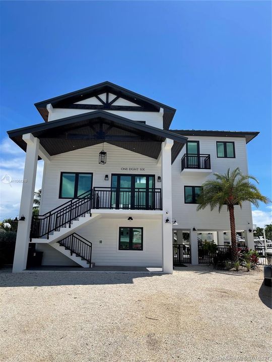 Recently Sold: $2,550,000 (5 beds, 4 baths, 0 Square Feet)