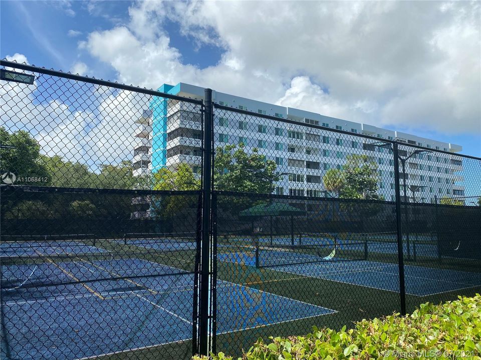 community tennis courts