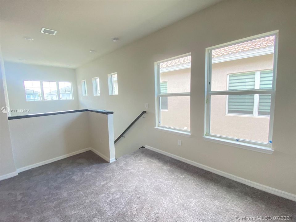 Loft/family room