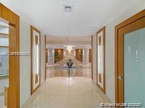 Recently Rented: $6,000 (3 beds, 2 baths, 1782 Square Feet)