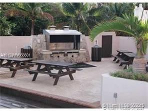 Recently Rented: $6,000 (3 beds, 2 baths, 1782 Square Feet)