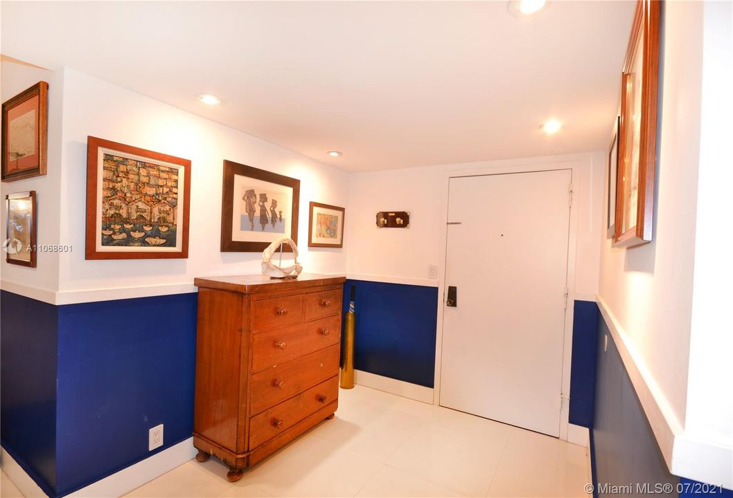 Recently Rented: $6,000 (3 beds, 2 baths, 1782 Square Feet)