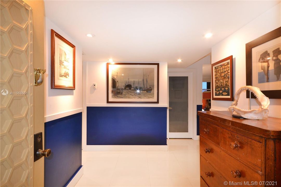 Recently Rented: $6,000 (3 beds, 2 baths, 1782 Square Feet)