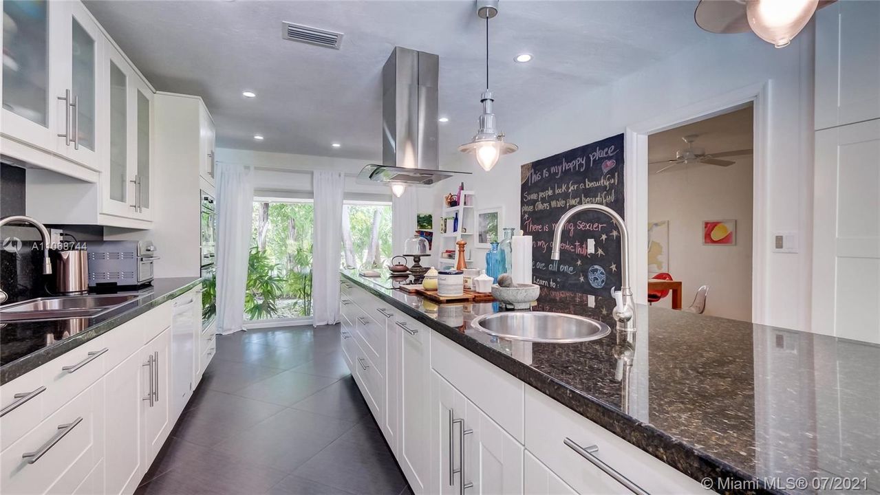 Recently Sold: $795,000 (3 beds, 2 baths, 2218 Square Feet)