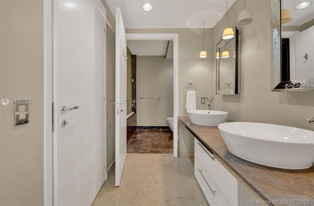 Недавно арендовано: $4,500 (1 спален, 1 ванн, 851 Квадратных фут)
