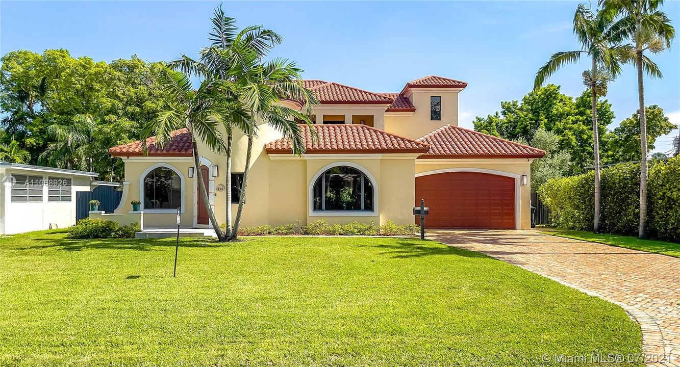 Recently Sold: $1,260,000 (5 beds, 3 baths, 3875 Square Feet)